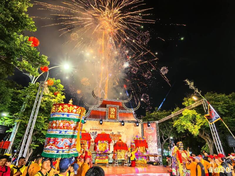 進喔！發喔！梧棲浩天宮徒步進香 跑大轎迎媽祖回鑾