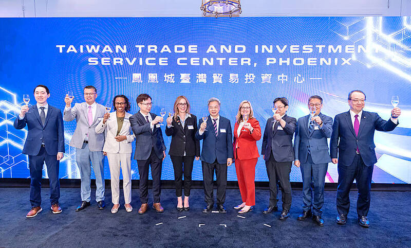 《TAIPEI TIMES》 Minister opens hub in Phoenix to boost trade ties