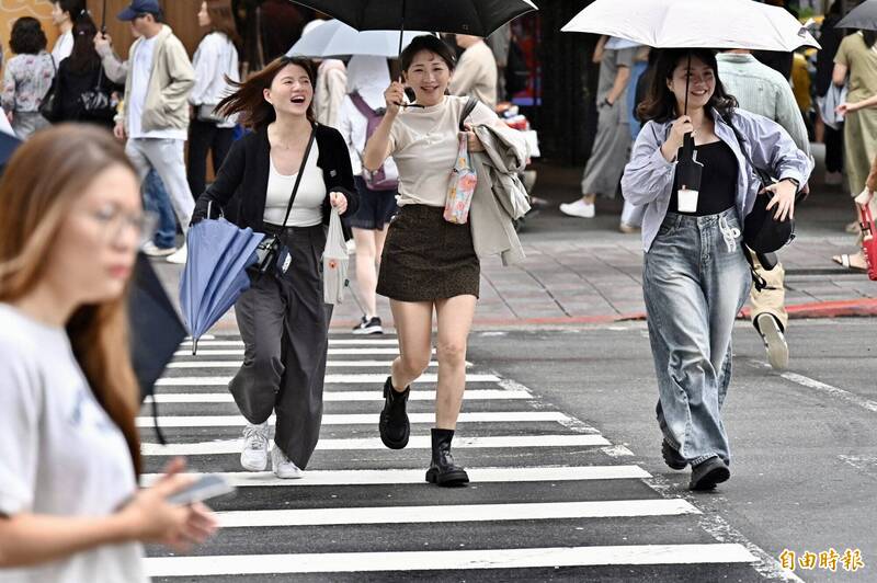 梅雨季首波鋒面傍晚報到 專家：中部以北轉涼防雷雨