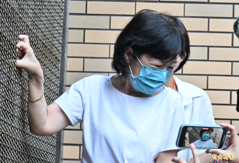 罵斑斑「殘障」三腳狗犯眾怒 陳佩琪不解：有需要把我罵成這樣？