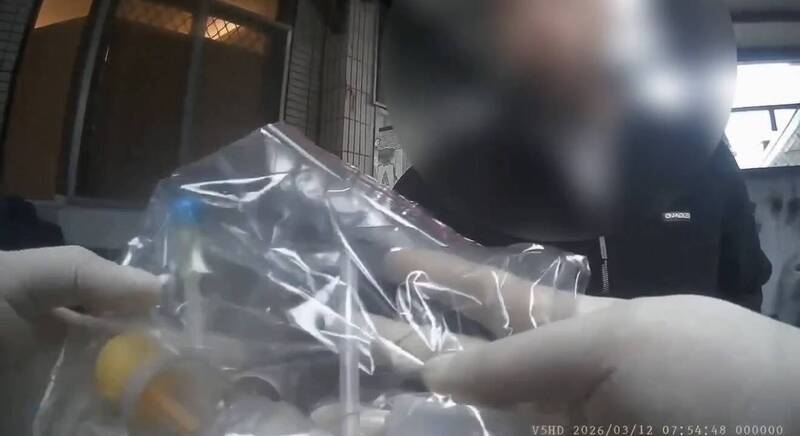 缺錢買毒！兩賊夜盜鳳林2千斤生薑 警追查搜出毒品