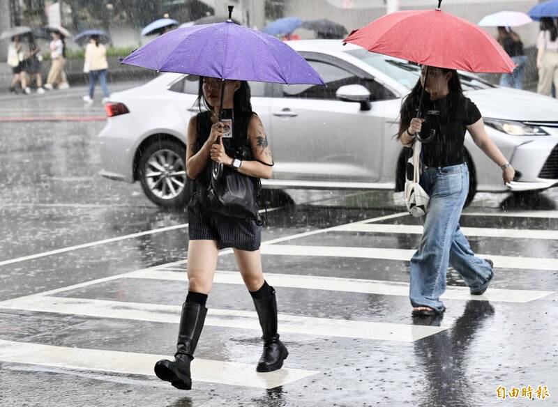梅雨季鋒面來襲！今明降雨擴大 吳德榮曝「下波鋒面接力」時間點