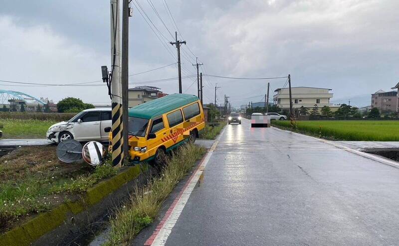 宜蘭市娃娃車無號誌路口交岔撞4傷 里長：車禍頻傳已多次陳情