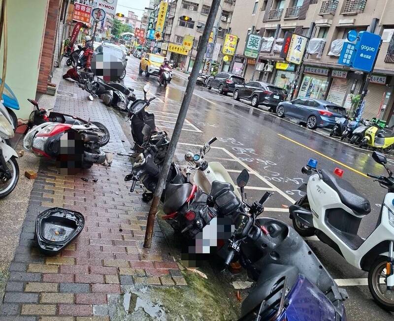 又是毒駕！新莊賓士男橫掃路旁14汽機車 棄置「喪屍菸彈」遭逮