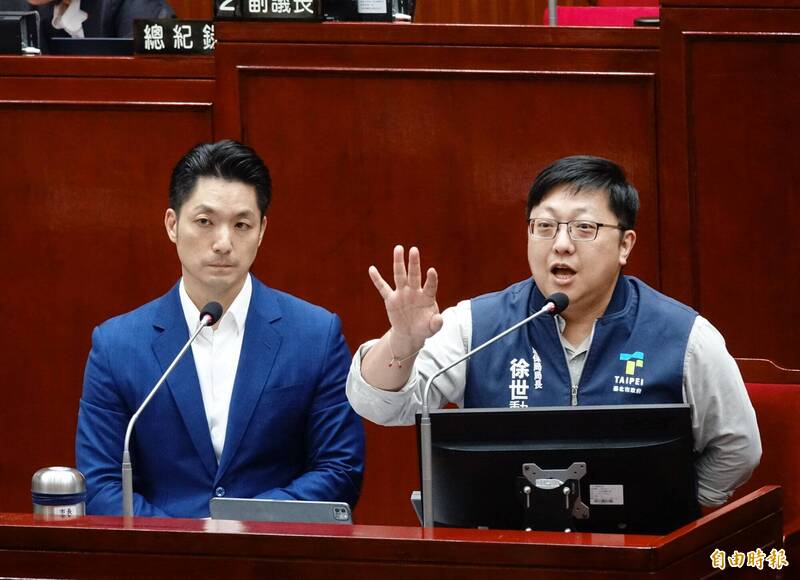 北市環保局喊「網路渲染誤導老鼠變多」 網酸：禁止手機馬上清零