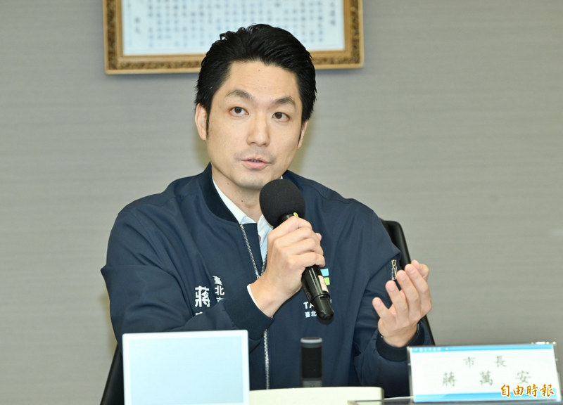 蔣萬安推鼠類偵防師、12區大清消 張育萌酸：阿扁政策複製貼上