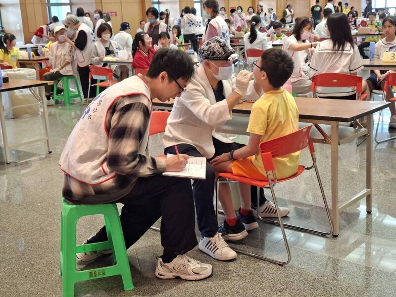新北「刷牙小英雄」登場 育德、中湖國小進軍全國賽