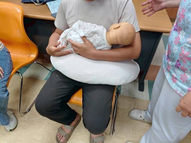 打造哺育支持網絡 屏縣85位母乳志工當媽媽的靠山