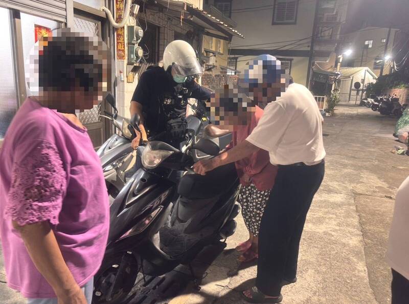 高雄75歲婦人一天兩度走失 警方迅速尋獲助返家