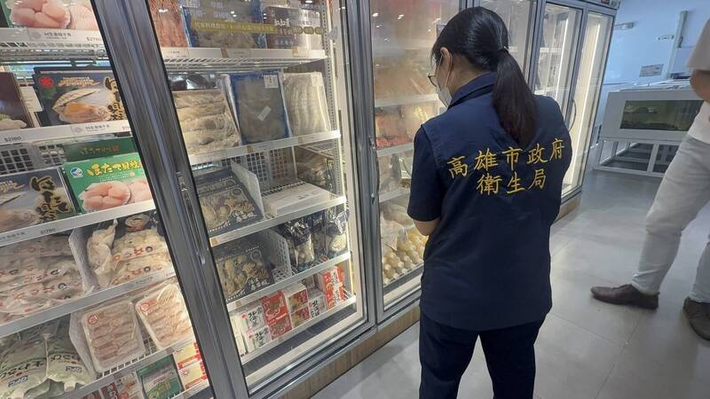 高雄「鳳凰酥」效期雙標惹議  2門市急下架259盒