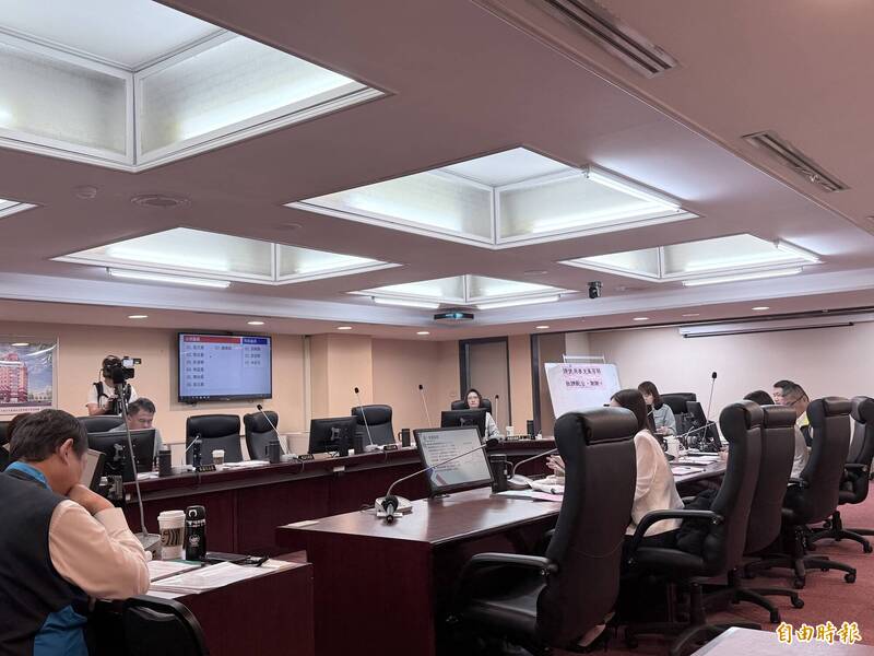 轟北市環保局鼠患防治計畫報告敷衍 議員：民眾看到的是臨鼠演員？