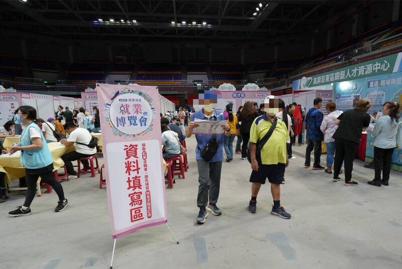 屏東最大場就業博覽會5/9登場  逾80家廠商、1200個職缺