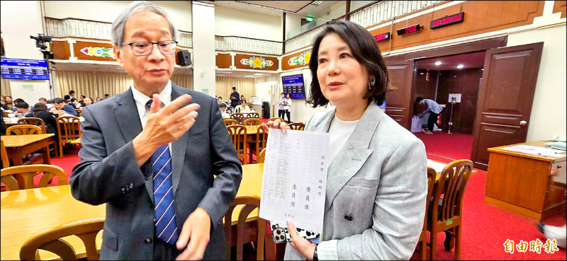 自由日日Shoot》胡元輝延任案 藍綠互指黑手介入