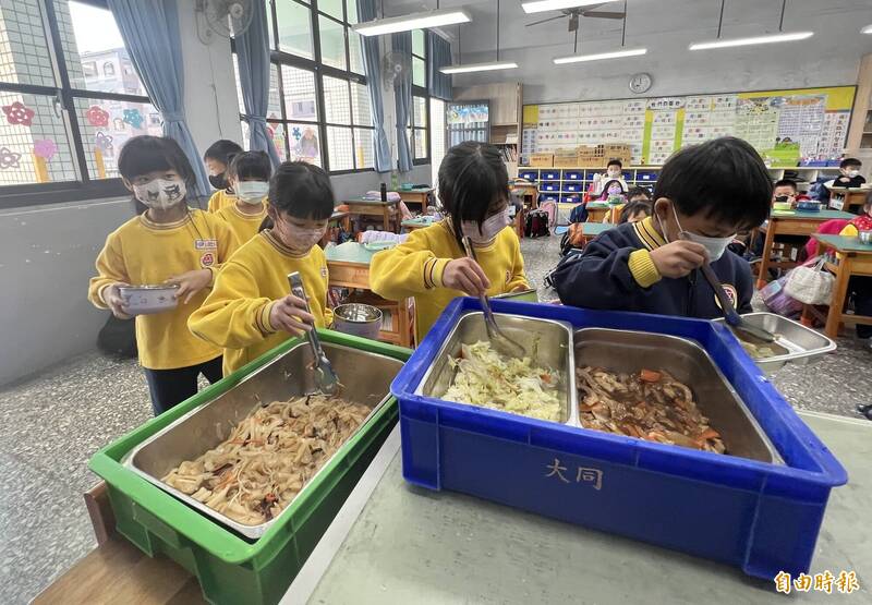 中市通過11.9億營養午餐免費追加預算 是否擴及私校下任市長決定