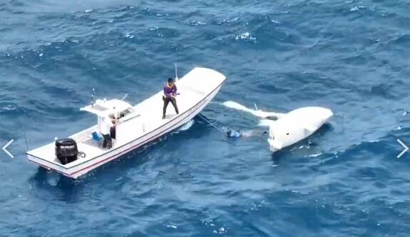 風帆衝小琉球遇強風「翻車」 男中澳沙灘外海獲救