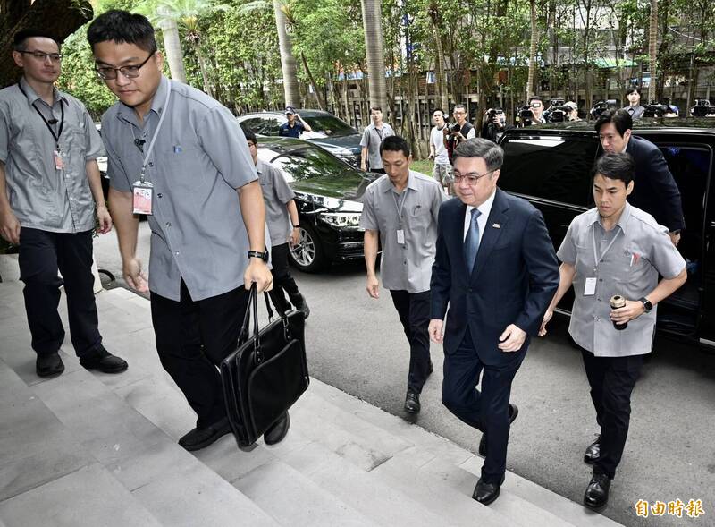 行政院長卓榮泰今赴立法院備詢。（記者羅沛德攝）