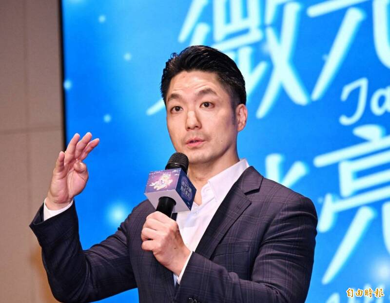 蔣萬安被問無人機產業影響「已讀亂回」 周軒:蔣不聽升級成蔣忘光