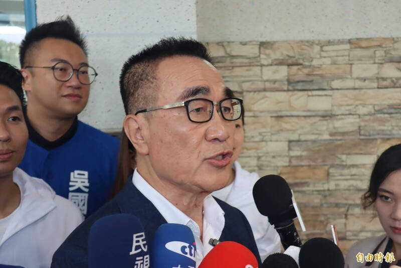蘇巧慧稱政見「跟進」 李四川競辦回酸：難以跟進她的吹牛功力