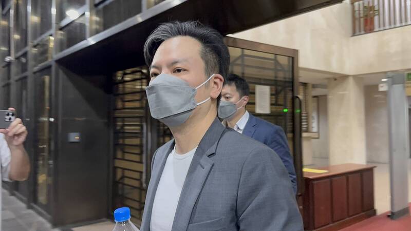 聖宜診所捲偷拍風波 執行長李宜展涉「妨害性隱私」300萬交保
