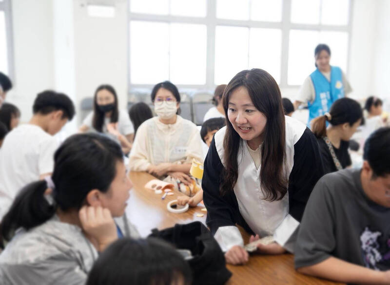法袍變戰袍! 竹市公益律師林妤芬參選東區議員