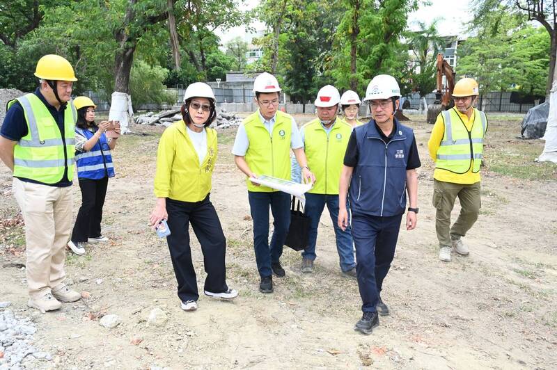 高雄三民公園升級計畫開工 康裕成、李昆澤會勘見證