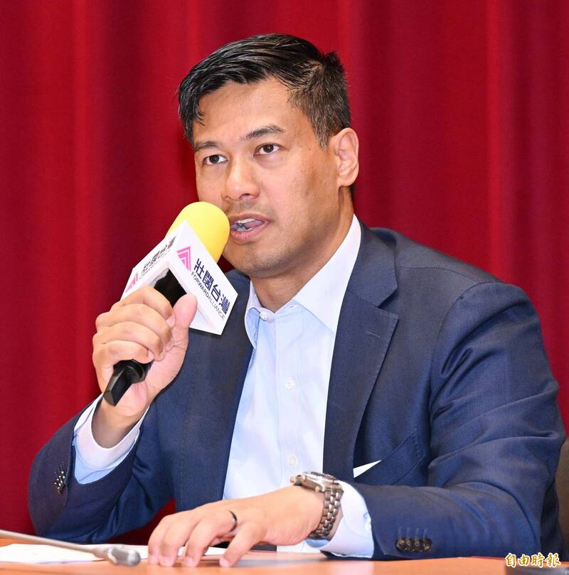 曾經駐台、亦是台海軍事專家的國安會亞洲事務資深主任簡以榮則於後排，全程參與「川習會」。（資料照）