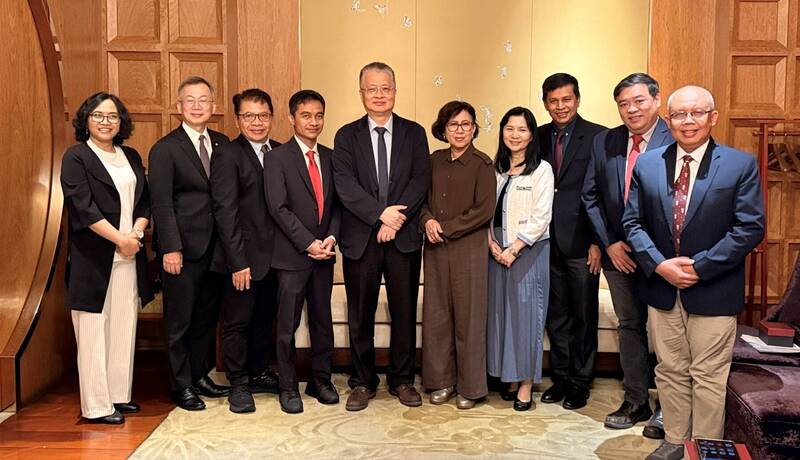 我國深化與印尼高教合作 加查馬達大學率團訪台
