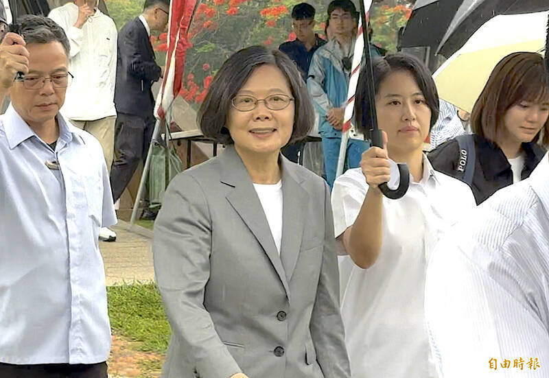 教師為這事PO文謝學生 小英又海巡「下次我到你課堂」網暴動了