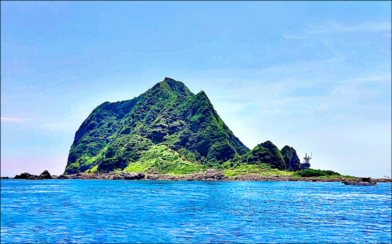 基隆嶼登頂 賞360度海景