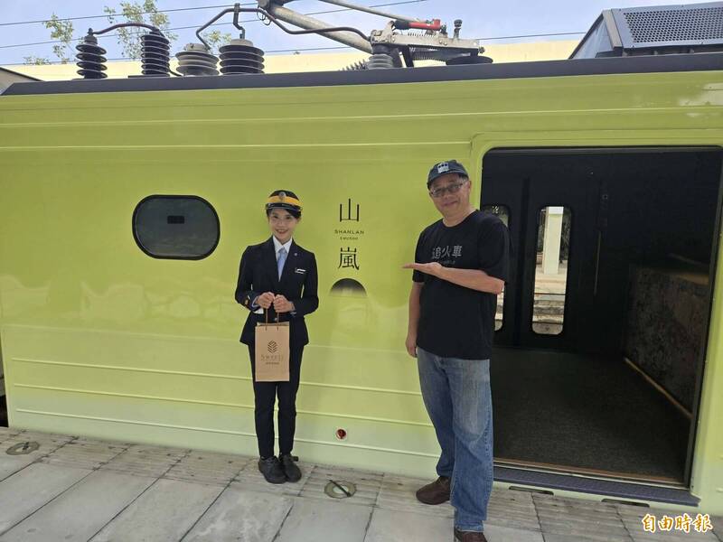 山嵐號帶來貴客狂掃社頭 前經濟部長王美花也來排隊買吐司