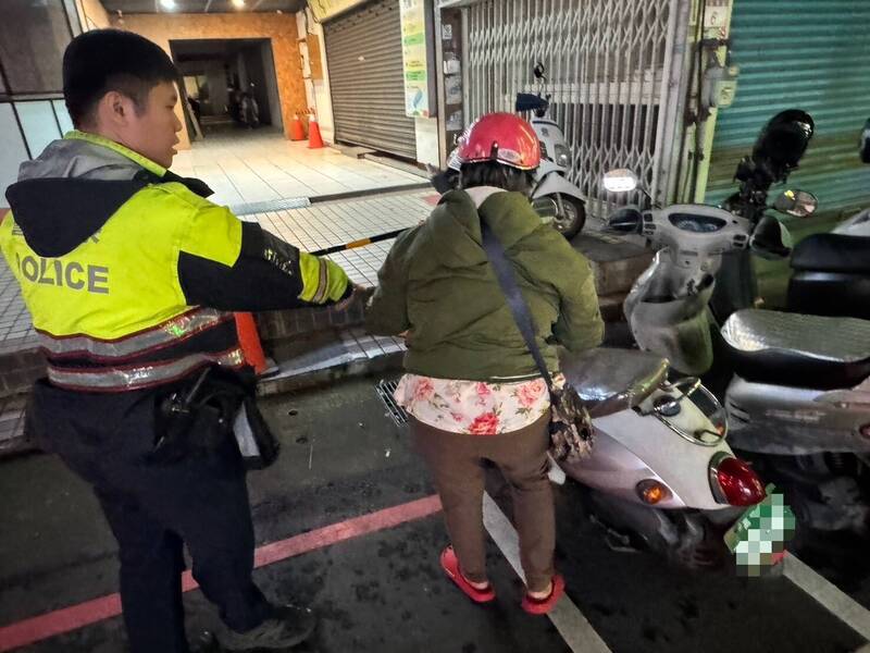 7旬婦人衝派出所求助「機車好像被偷」楊梅警追查行車路線還原真相