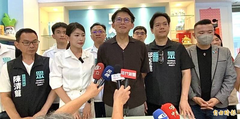 民眾黨台中劉芩妤成立總部 「楊寶楨」再缺席 黃國昌表態了