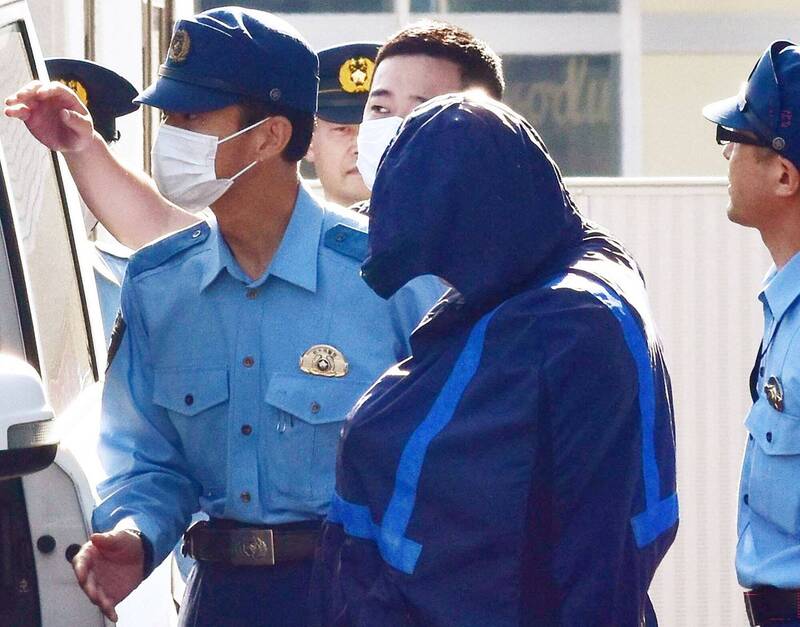 日本栃木強盜殺人案指使夫婦落網 抱著嬰兒指揮犯案