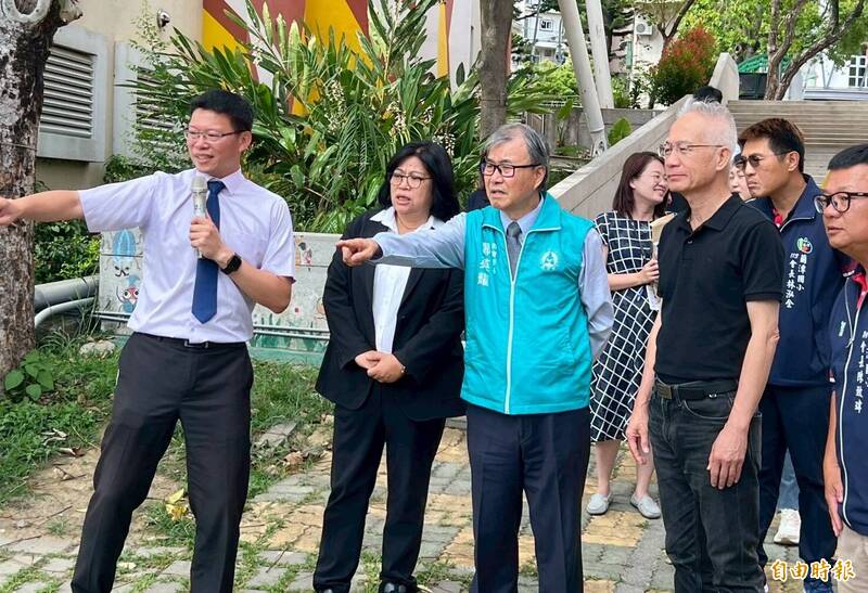教長訪視嘉義市學校 王美惠爭取逾千萬教育經費