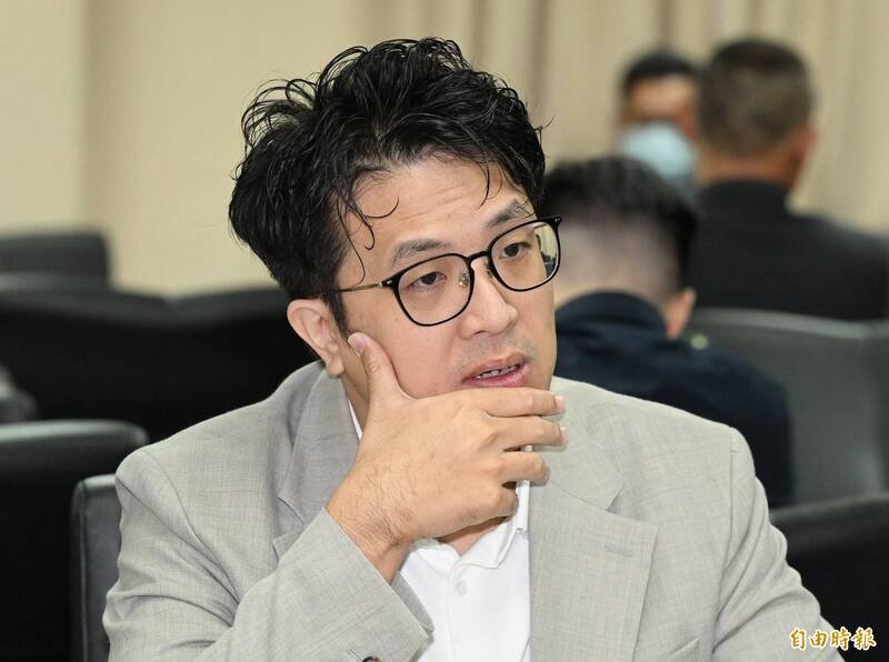 網惡搞「蘇洵全家相挺」 沈伯洋神回驚呆網友