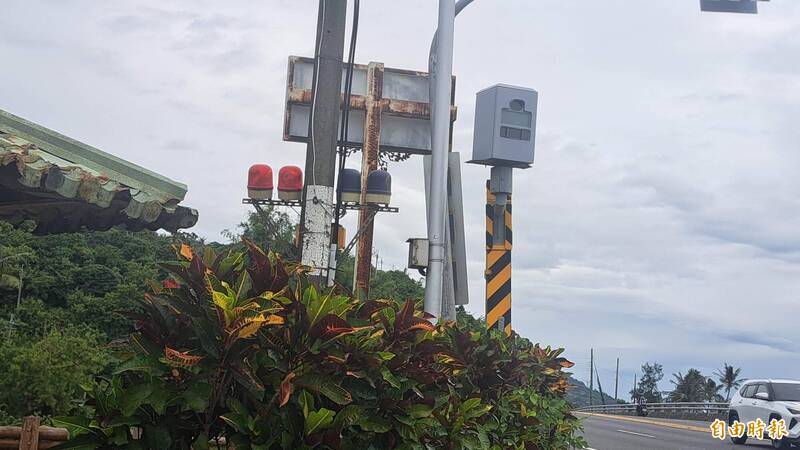 測速器太密集成國旅殺手? 台東警逐年拆除測速空桿
