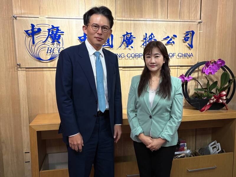 鍾東錦喊話賴清德要教育經費引發討論 黃國昌批賴「沒有總統格局」