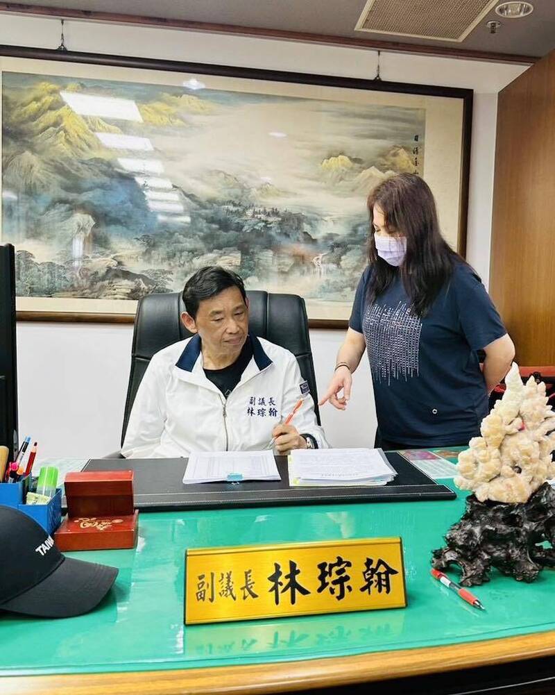 墜馬後持續復健! 台東副議長林琮翰現身議會 復原良好、清瘦一大圈