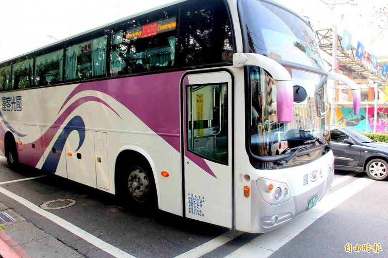女學生搭車不斷被「頂」 公車癡漢囂張磨蹭被訴