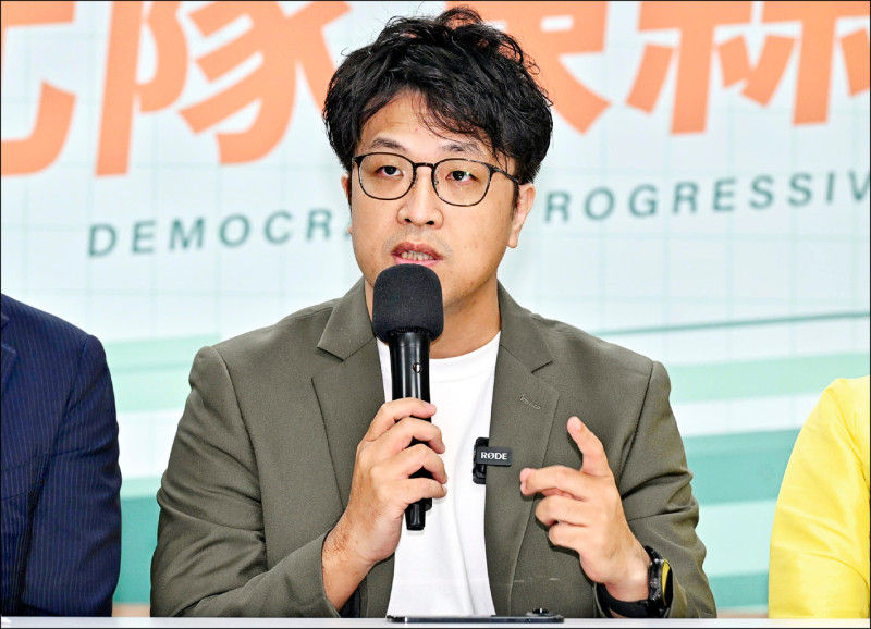 參選台北市長惹怒國台辦… 沈伯洋反酸：中國的制裁 是最好的勳章