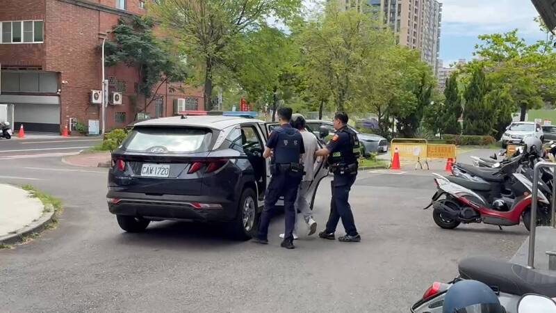 又是他!醉男拒付保母費持西瓜刀砍人