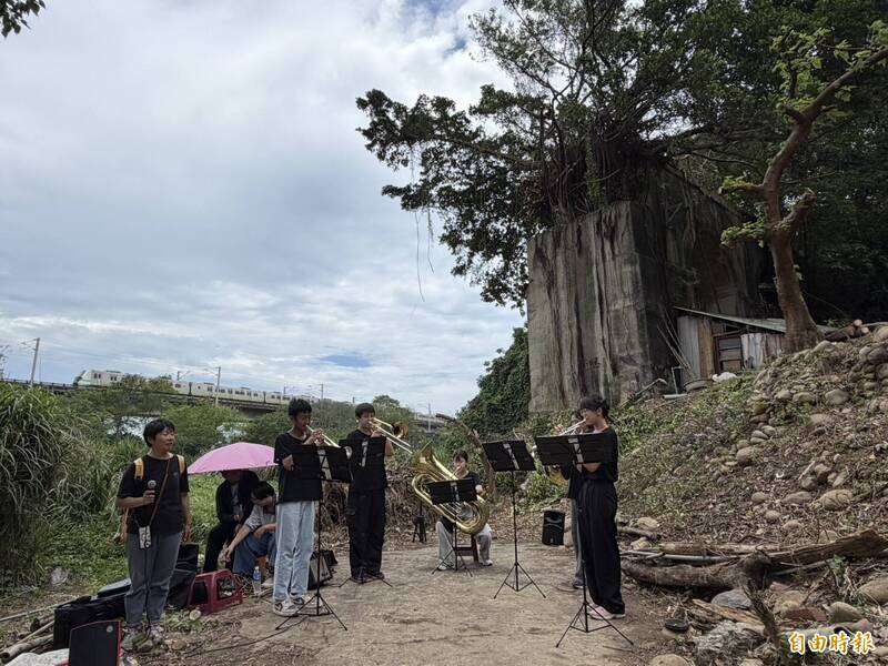 鳳山溪畔百年橋台化身音樂會場 湖口「鳳山蟠龍」鐵道觀光起步