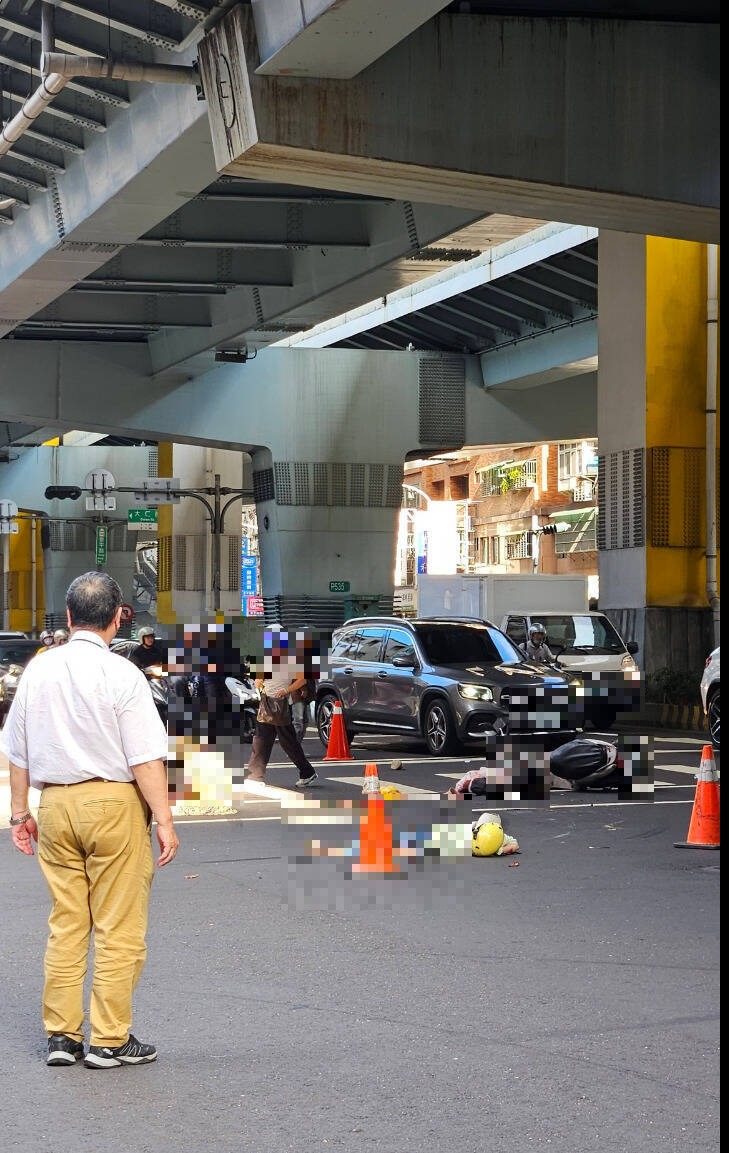 又是毒駕!男子新北中和路口衝撞機車 2女重傷送醫