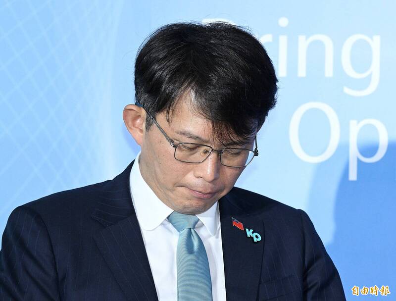 黃國昌深夜致歉止血 詹凌瑀酸:政治假摔