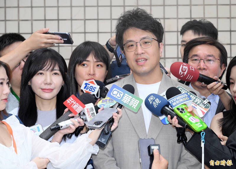 密室逃脫業者納管 沈伯洋:新北能處理為何台北不行?