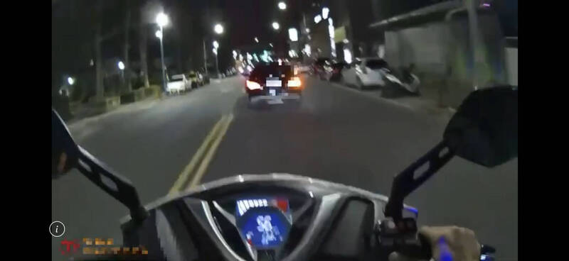 賓士車拒檢逃逸 三重警連開28張罰單並追查毒駕