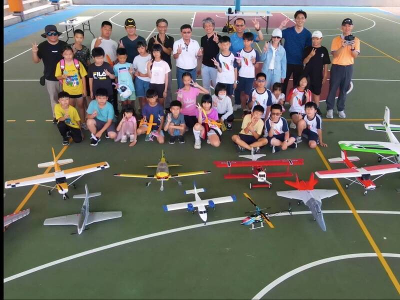 澎湖航模體驗營 嵵裡、五德國小學子新體驗