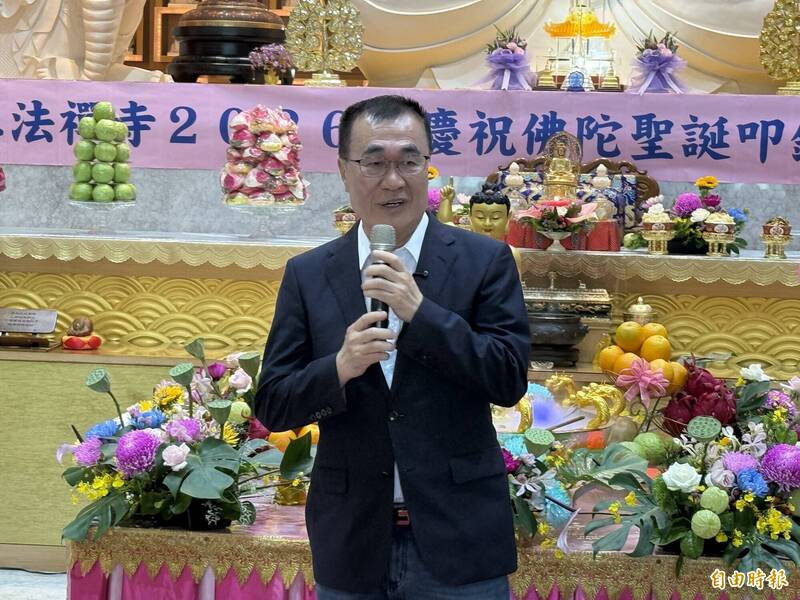與侯友宜合體浴佛 李四川:全球幸福城市指數展現雙北治理成果