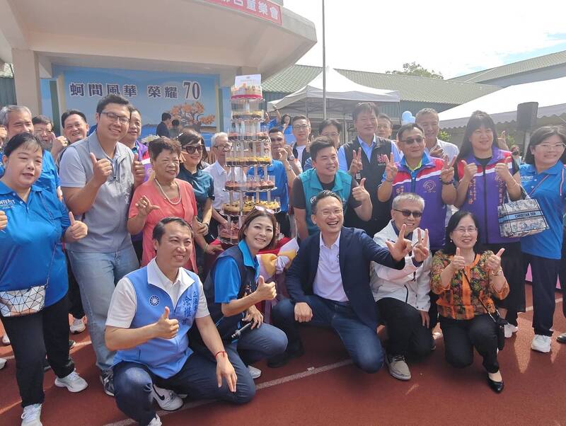 桃市蚵間國小70週年校慶 蘇俊賓盛讚「最小的學校擁有最大的閱讀力」
