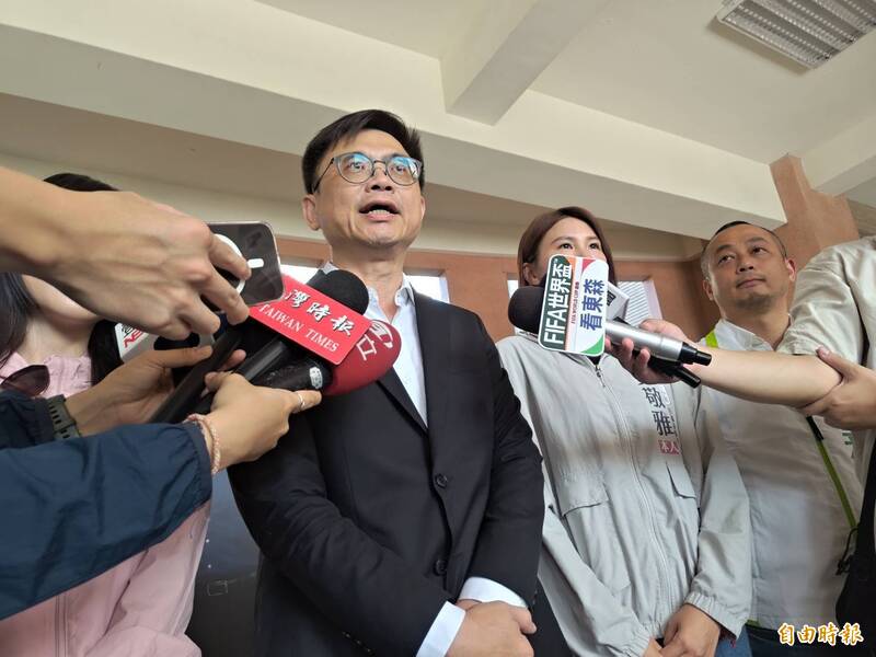 黃國昌挺柯志恩 賴瑞隆:財劃法惡修2禍首還敢騙高雄